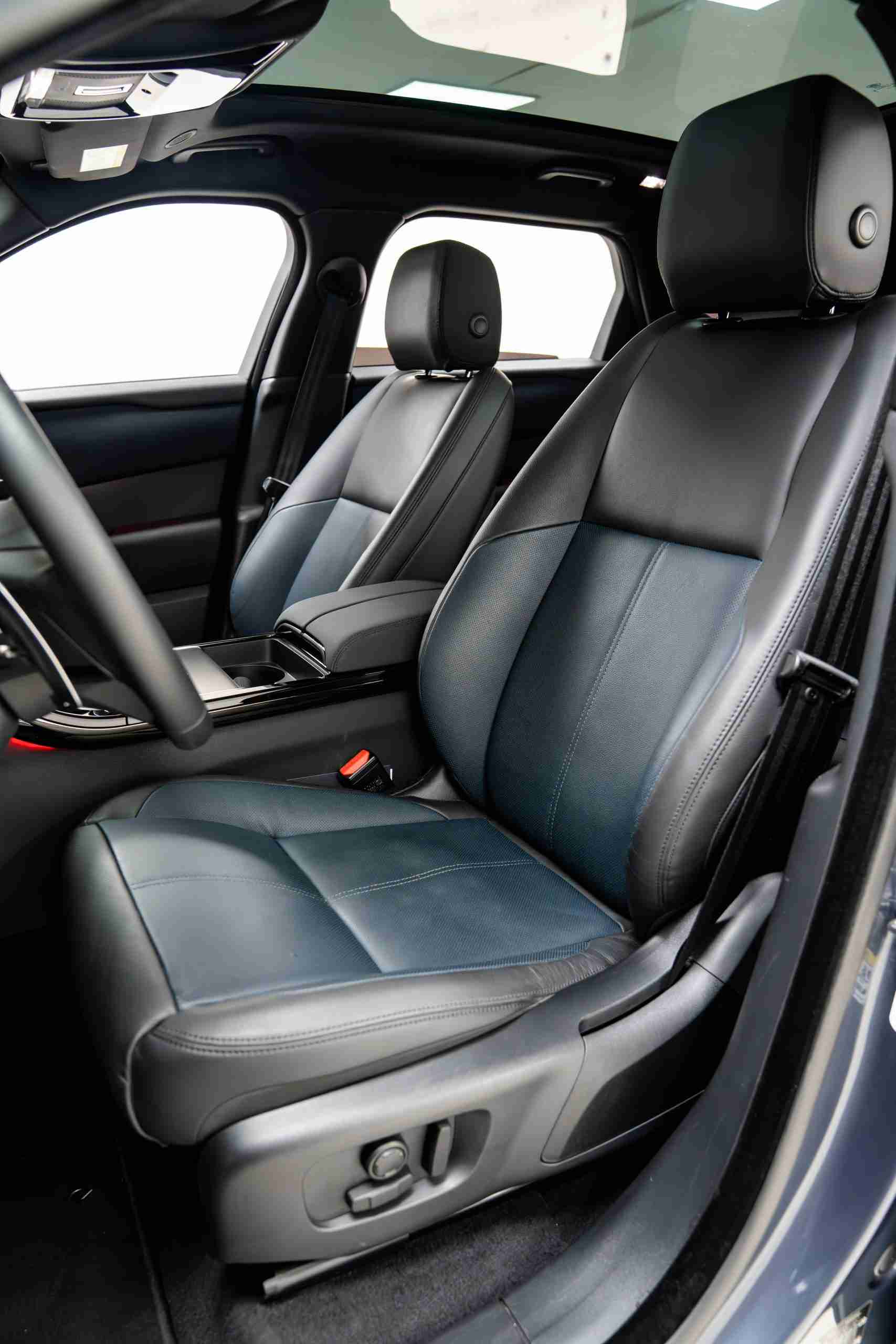 LAND ROVER VELAR 3.0L 2023 - Imagen 6